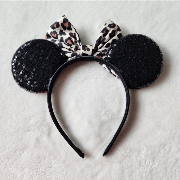 Sequin Baby Yoda and Leopard Mickey Mouse Ear Disney Headbands - Picture 3 of 9